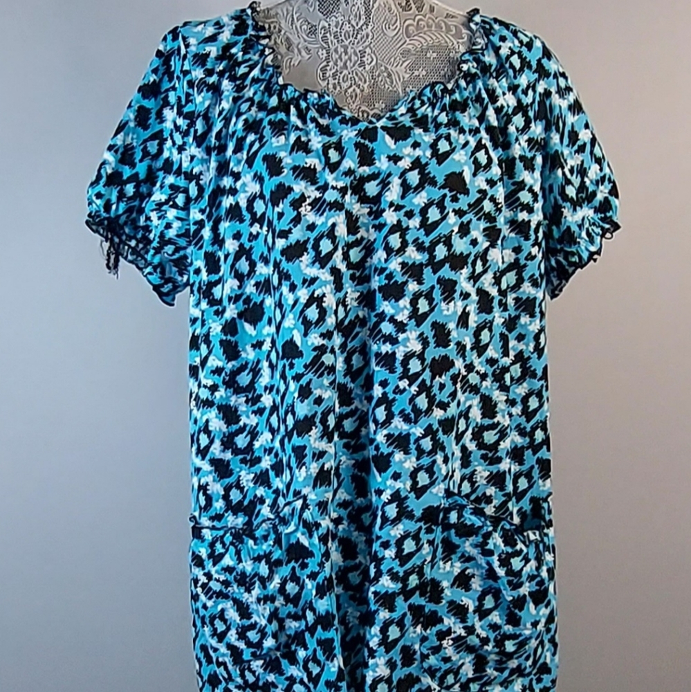 Peaches Plus Size Scrub Top